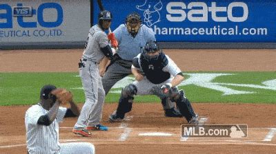 Baseball Catch GIF - Find & Share on GIPHY