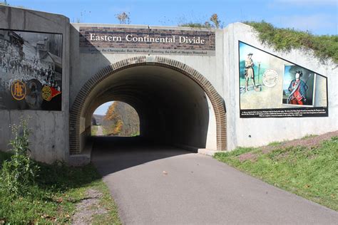 Eastern Continental Divide | This short tunnel under a Somer… | Flickr