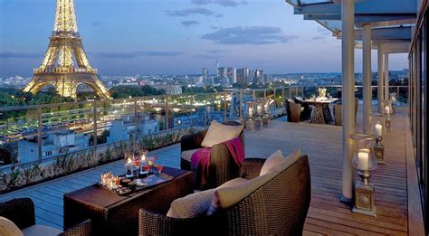 Luxury Life Design: Top 10 Romantic Hotels in Paris