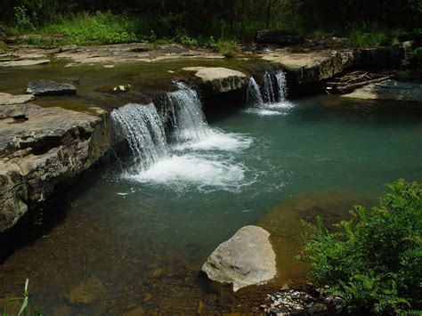 Family Hiking In Arkansas And The Ozarks