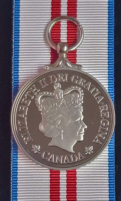 Queen's Platinum Jubilee Medal (PEI) – Defence Medals Canada