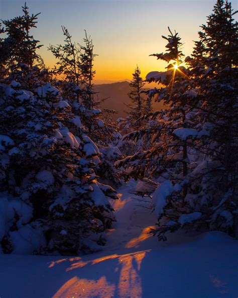 Wintry Mountain Sunrise, Adirondack Mountains, NY [OC] [3276x4096] : r ...