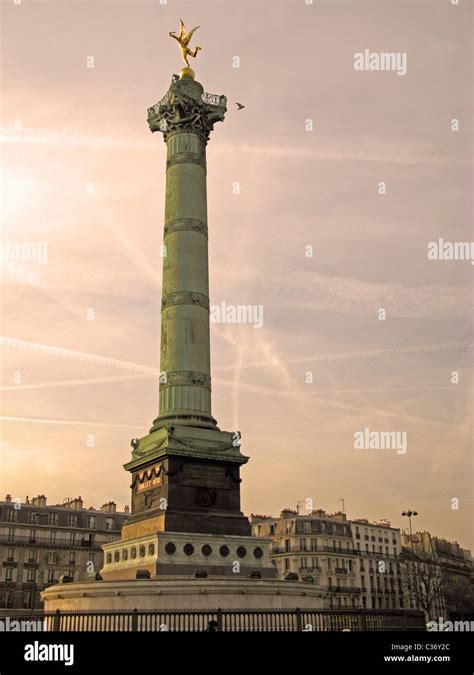 Paris: Place de la Bastille Stock Photo - Alamy