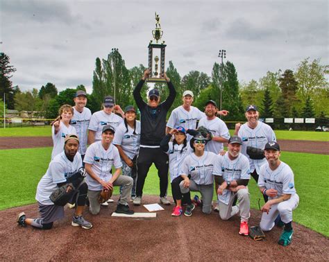 Chamber of Commerce victorious in softball Battle for West Seattle ...