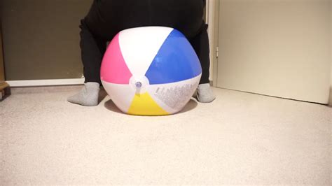 beach ball sit pop - YouTube