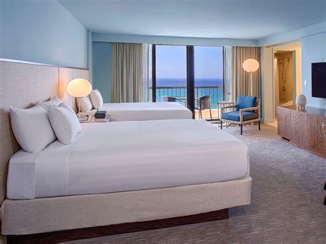 Waikiki Ocean View Suites with Balconies | Hyatt Regency Waikiki