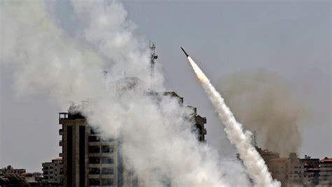 Striscia di Gaza, pioggia di razzi di Hamas su Israele: due morti - la ...