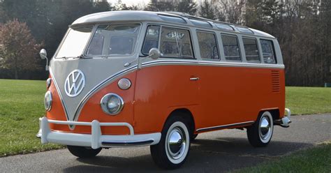 8 Reasons Why the Classic VW Bus Is a Timeless Legend - Maxim