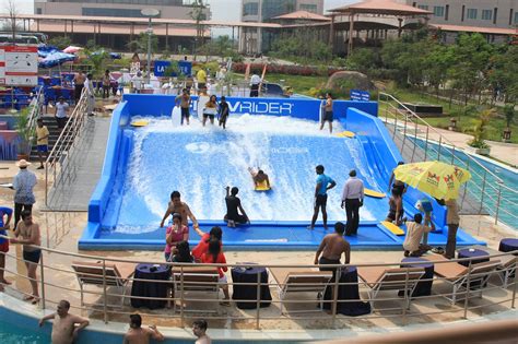 Leonia Holistic Destination - FlowRider® Official | The Ultimate Surf ...