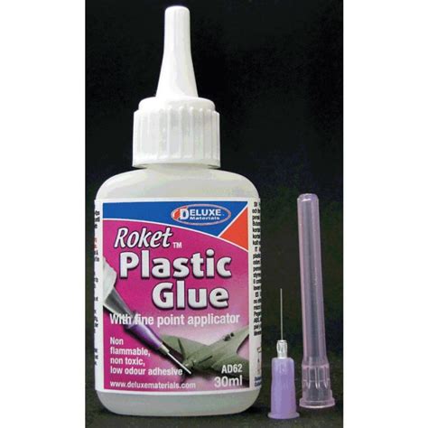 Deluxe Materials Roket Plastic Glue, 30ml