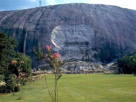 Stone Mountain Park in Stone Mountain, Georgia Great memories of the ...