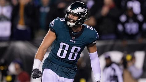 Eagles activate TE Dallas Goedert (shoulder) off injured reserve