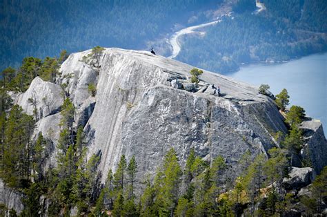 Hiking the Stawamus Chief in Squamish can be a crowded affair | Georgia Straight Vancouver's ...