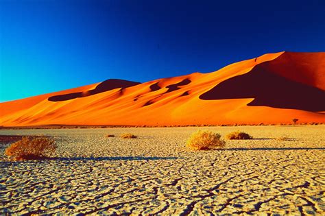 Namib Desert - Sossusvlei (Namibia) | Namib desert, Namibia, Photo