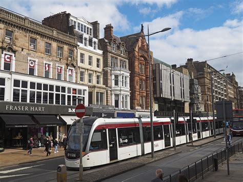 Decision due on Edinburgh tram extension as cost rises to £207m