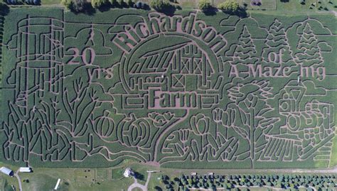 The 'World's Largest' Corn Maze At Richardson Farm Outside Chicago Has Opened To The Public ...