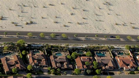 PHOTOS: Stunning images perfectly capture California's drought crisis ...