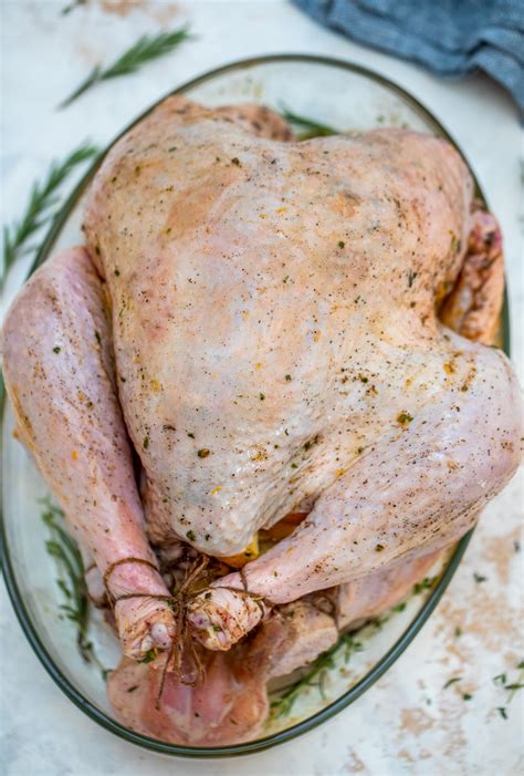 Oven Roasted Turkey Recipe [VIDEO] - Sweet and Savory Meals