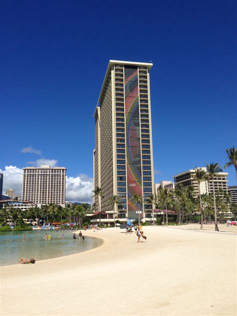 Rainbow Tower at the Hilton Hawaiian Village, Honolulu, Hawaii, USA ...