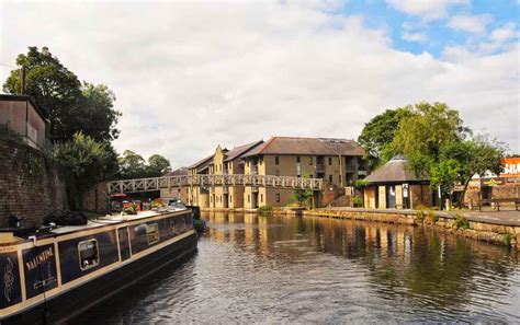 Travels on the U.K canal system with Narrowboat 'San Serriffe': Lancaster Canal..........