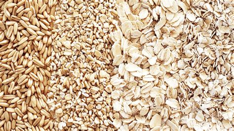 Old Fashioned Oats Vs. Steel-Cut: Is There A Nutritional Difference?