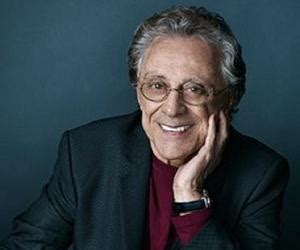 Frankie Valli Biography - Facts, Childhood, Family Life & Achievements