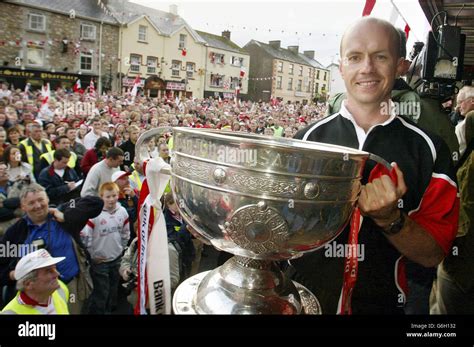 Gaa sam maguire cup hi-res stock photography and images - Alamy