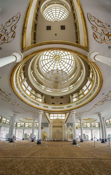 Crystal Mosque interior - Kuala Terengganu, Malaysia | Mesjid, Gedung ...