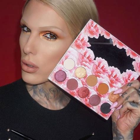 Or, as worn on Jeffree Star, completely gilded lids. | Jeffree star ...