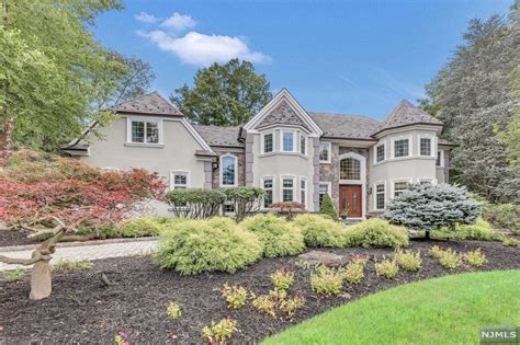 Upper Saddle River, NJ Real Estate - Upper Saddle River Homes for Sale | realtor.com®