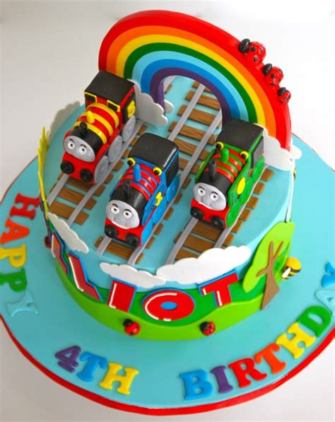 1000+ images about Train cake on Pinterest | Train cakes, Cakes and Toy ...