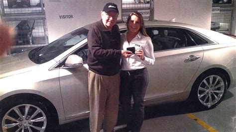 Omaha Cadillac Saleswoman Impresses 'Secret Shopper' Warren Buffett ...