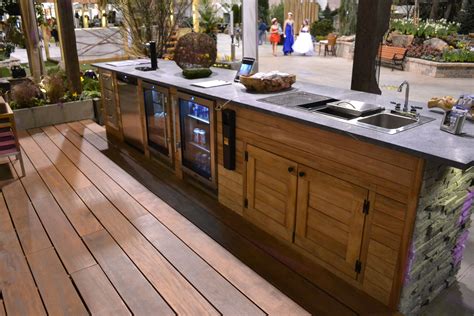 Pin by Robert Bacon on For the Home | Outdoor kitchen countertops ...