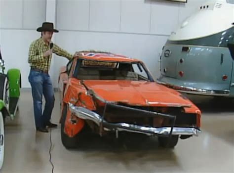 Video: Walk Around of a Surviving General Lee Jump Car - Street Muscle