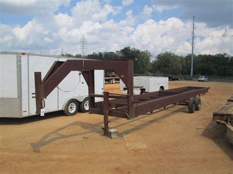 GOOSENECK TRAILER FRAME, VIN/SN:AL05HM00300024087 - T/A, 33' LENGTH ...