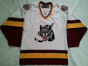 VINTAGE MADE IN CANADA SP CHICAGO WOLVES HOCKEY JERSEY IN SIZE S | eBay