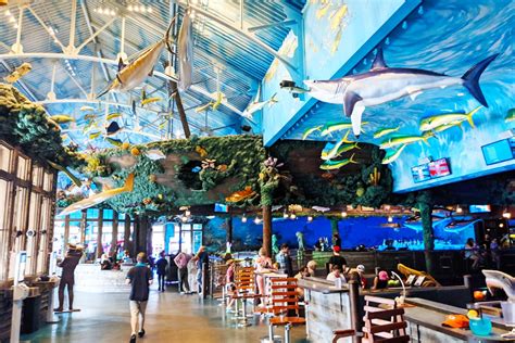 The Ocean-Themed Restaurant Where Bowling And Mouth-Watering Bites ...