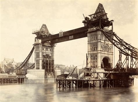 How Tower Bridge Almost Looked | Londonist