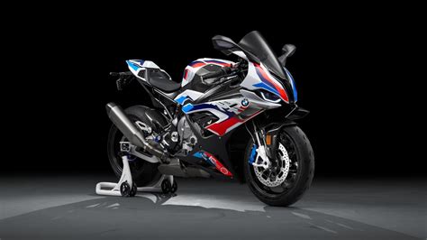 2020 BMW M1000 RR: Price, Specs, Features