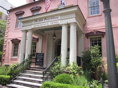 The Olde Pink House, Savannah, Georgia, USA - Heroes Of Adventure