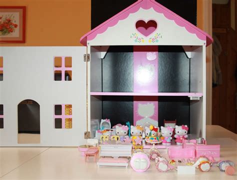 Hello Kitty Wooden Doll House Accessories Furniture Figures Bundle > 60 ...