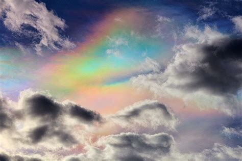 iridescent clouds visible over Germany and Switzerland | Clouds, Card ...