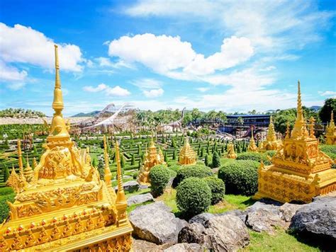 Nong Nooch tours and trips into the whole world famous village and garden wonderland | Your Nong ...