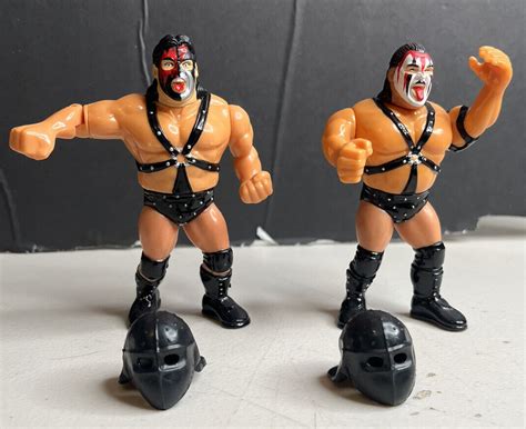 WWF Hasbro Demolition Smash and Crush with Masks WWE WCW Wrestling Figures NM Values - MAVIN