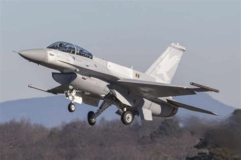 F-16 Block 70 fighter completes first flight - Air Data News