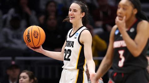 Caitlin Clark posts first 40-point triple-double in NCAA Tournament history to lead Hawkeyes to ...