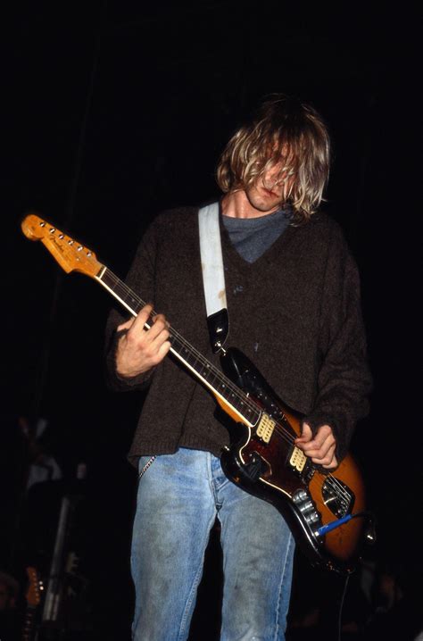 Kurt Cobain at Paramount Theatre, 1991 : r/OldSchoolCool