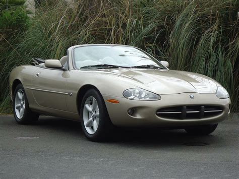 1998 JAGUAR XK8 CONVERTIBLE