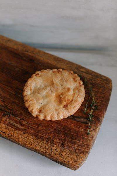 Mince & Cheese Pie - Small single-serve - Waipawa Butchery