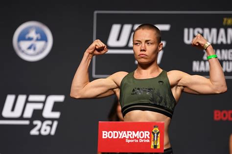 UFC 261: Rose Namajunas makes history, TKOs Weili Zhang